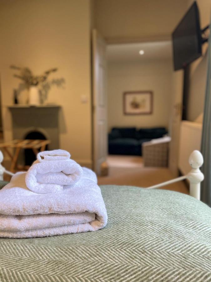 Riverside Inn, 4*