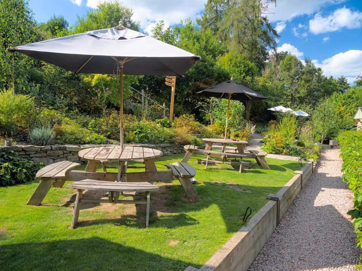 Herberg Riverside Inn,