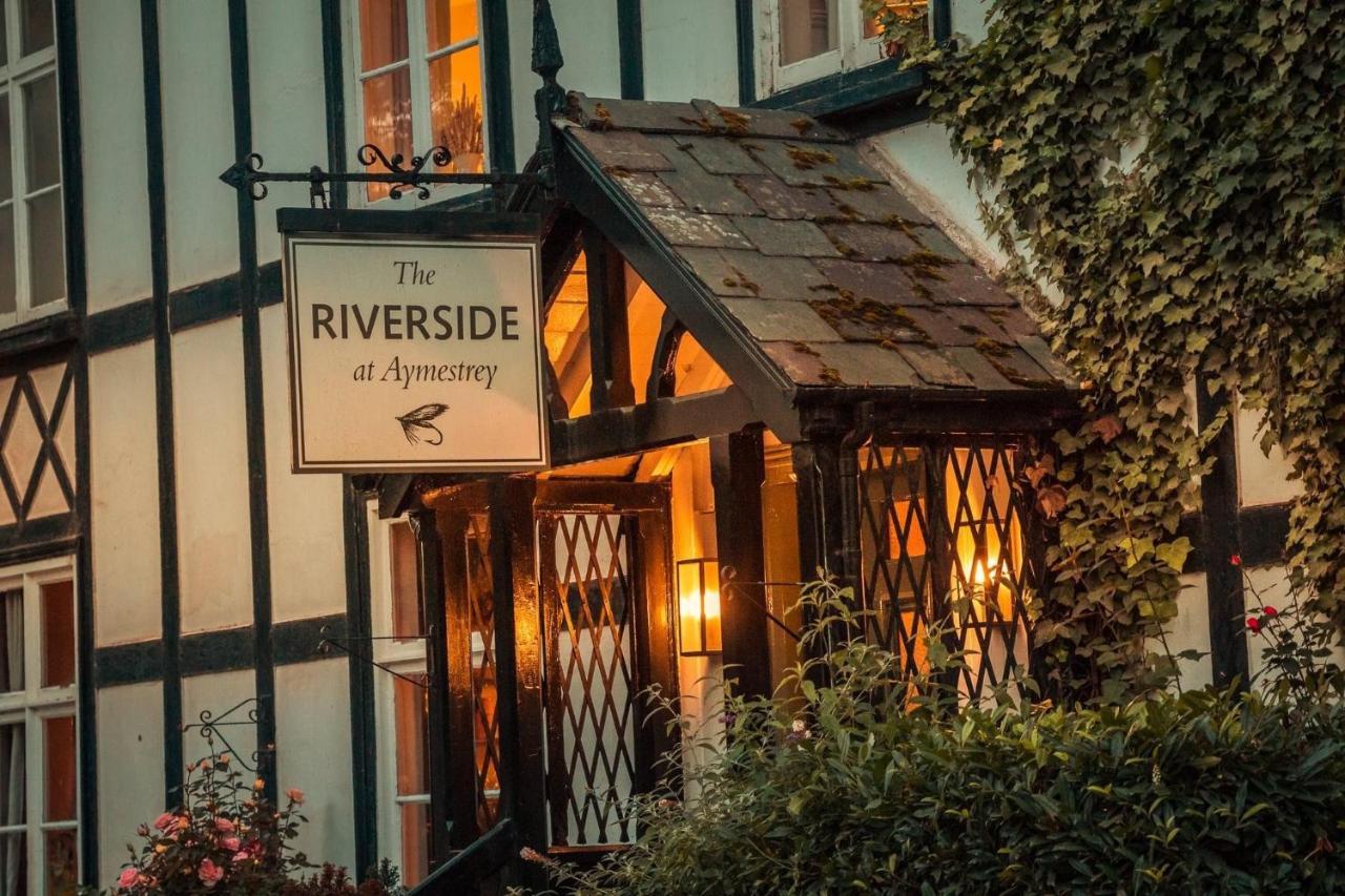 Riverside Inn, 4*