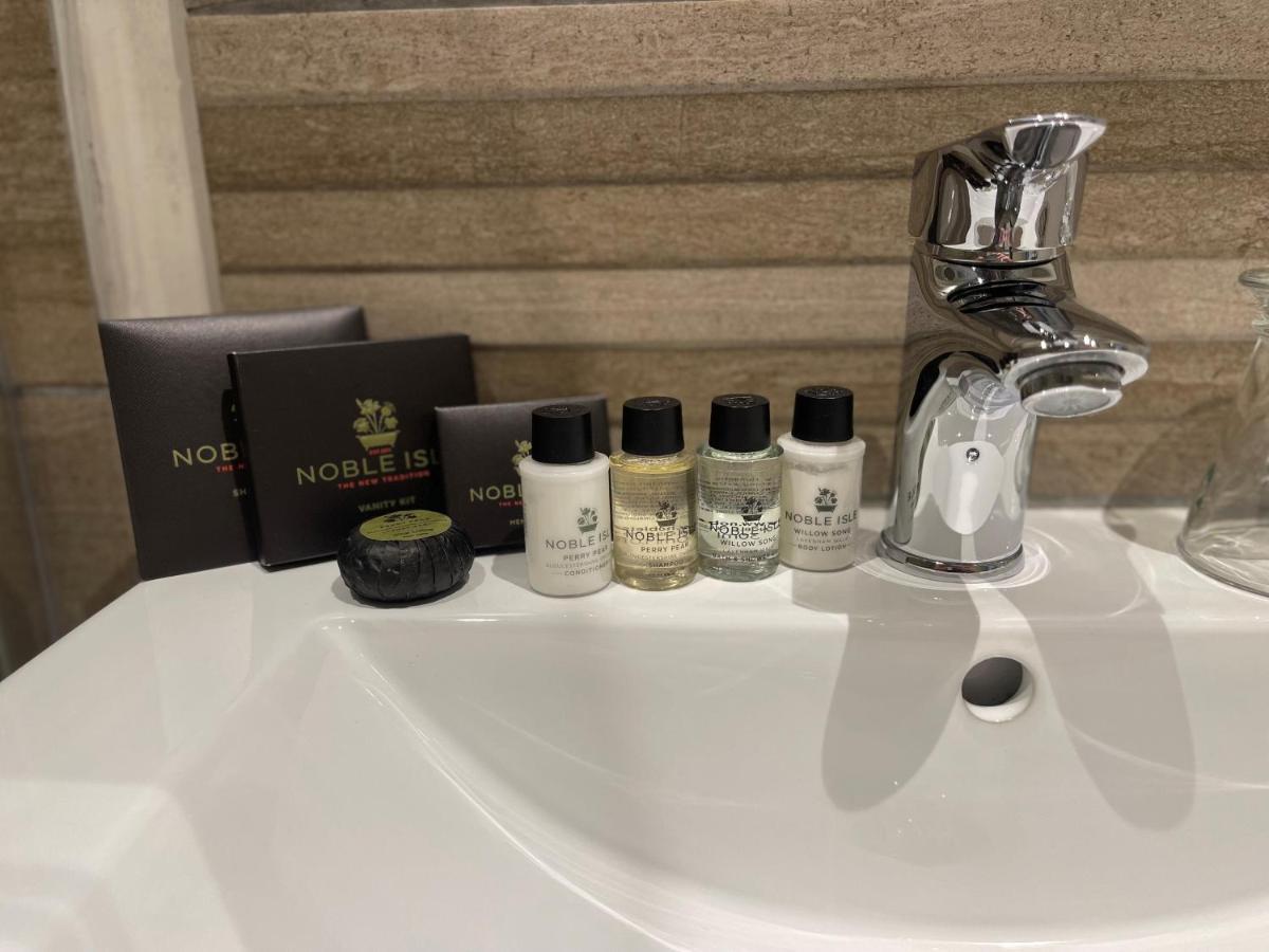 Herberg Riverside Inn, 4*